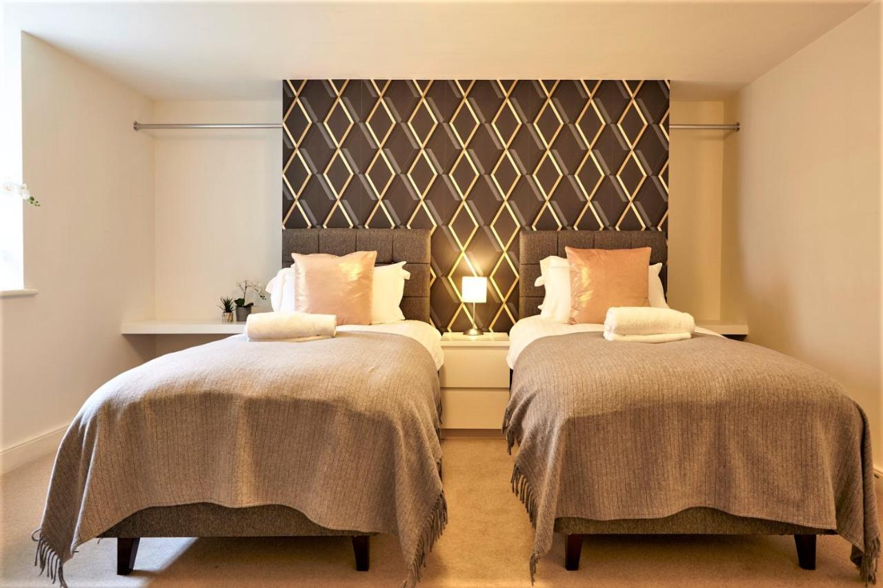 بريستول Meredith Way With Parking - Your Apartment المظهر الخارجي الصورة
