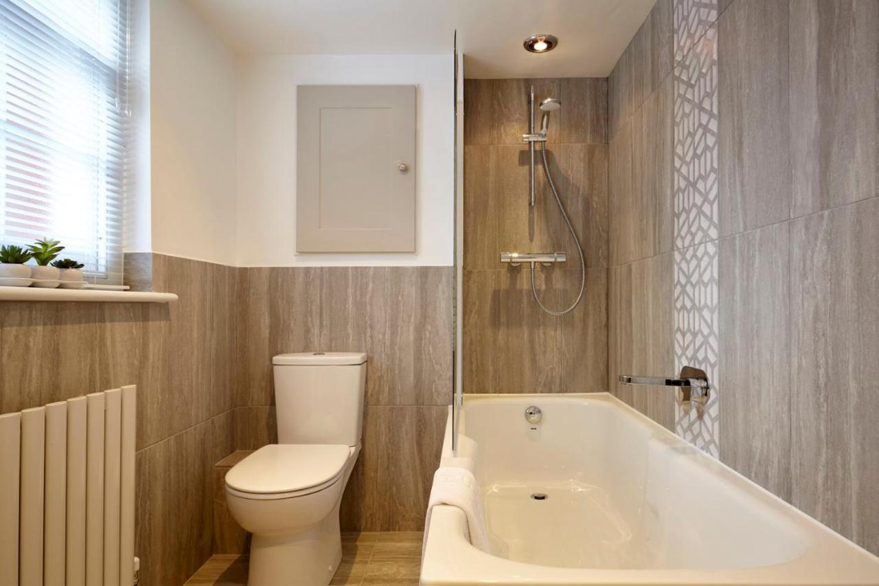 بريستول Meredith Way With Parking - Your Apartment المظهر الخارجي الصورة